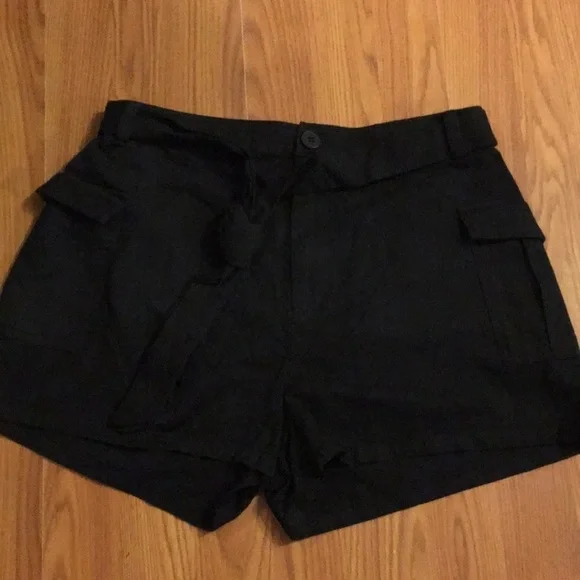 Windsor Shorts size Large (G) - Picture 2 of 4
